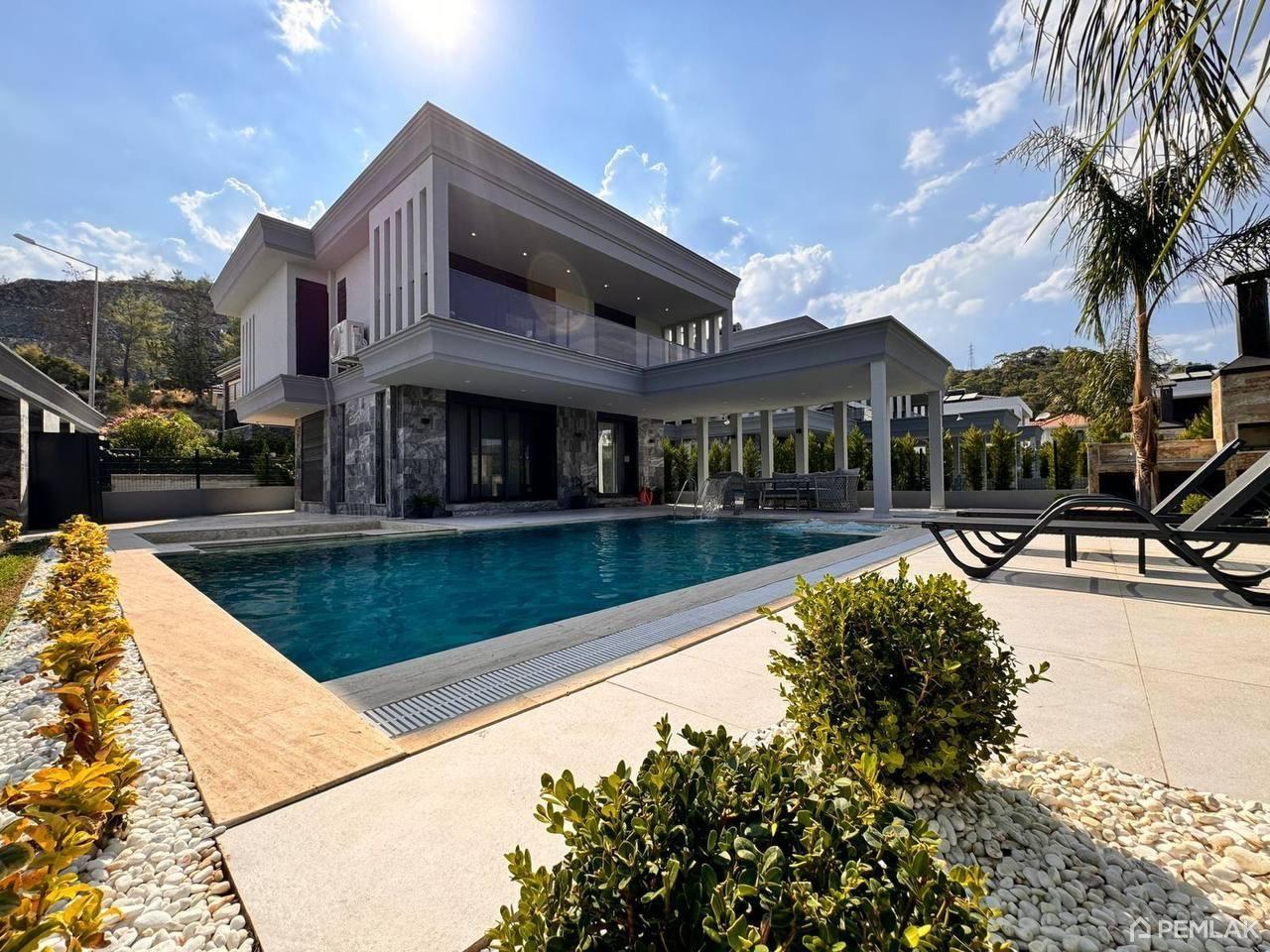 Buy Villa in Antalya Turkey - image 2