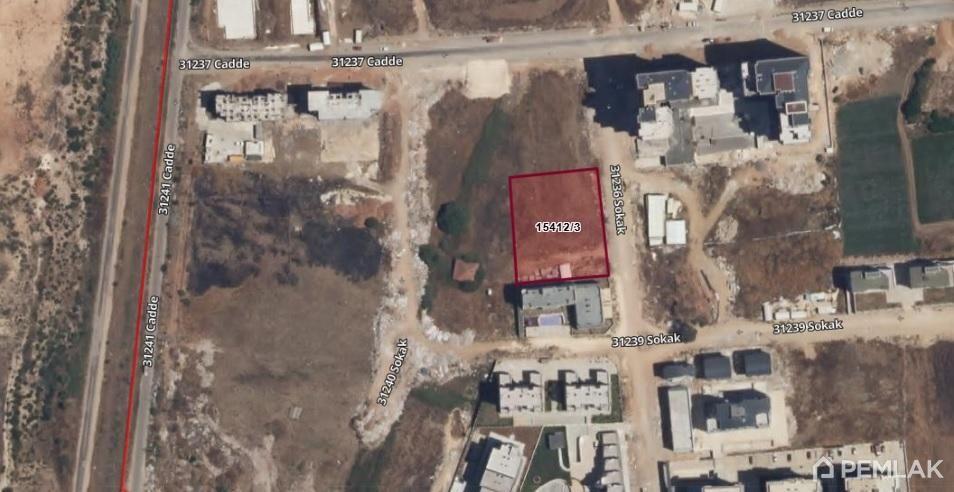 Türkiye'de Satılık Emlak: Altıntaş'ta 2.738,85 m² büyüklüğünde mükemmel arsa - image 1