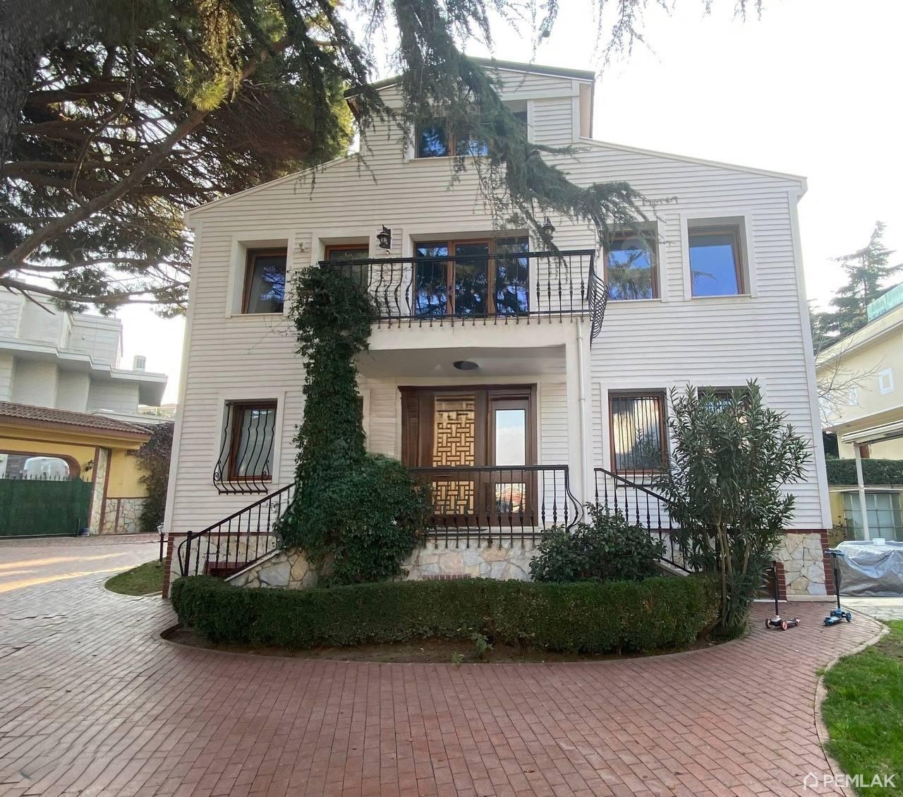 Buy Villa in Istanbul Turkey - image 1