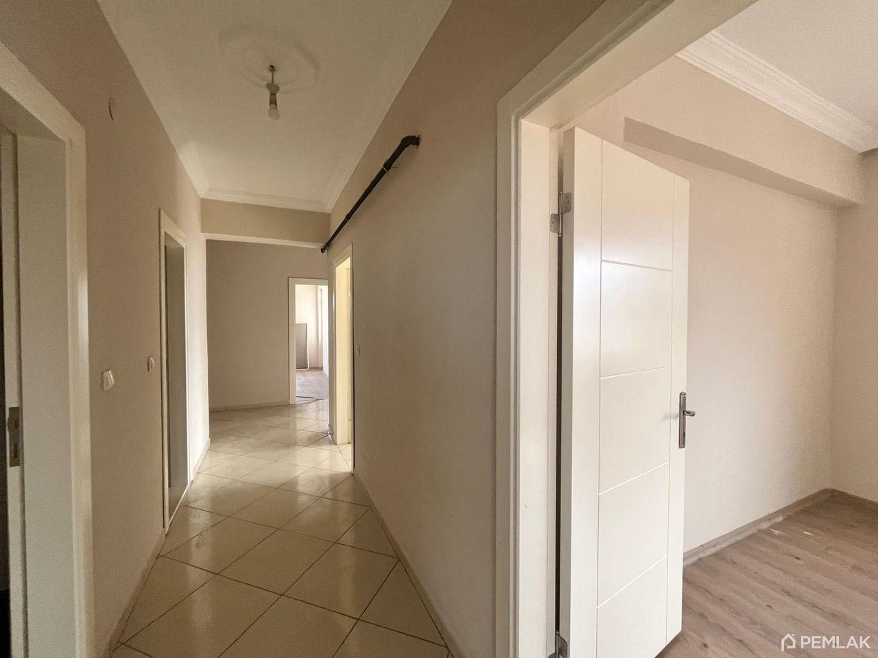 Döşemealtı'nda gaz ısıtmalı 3+1 geniş daire - image 1