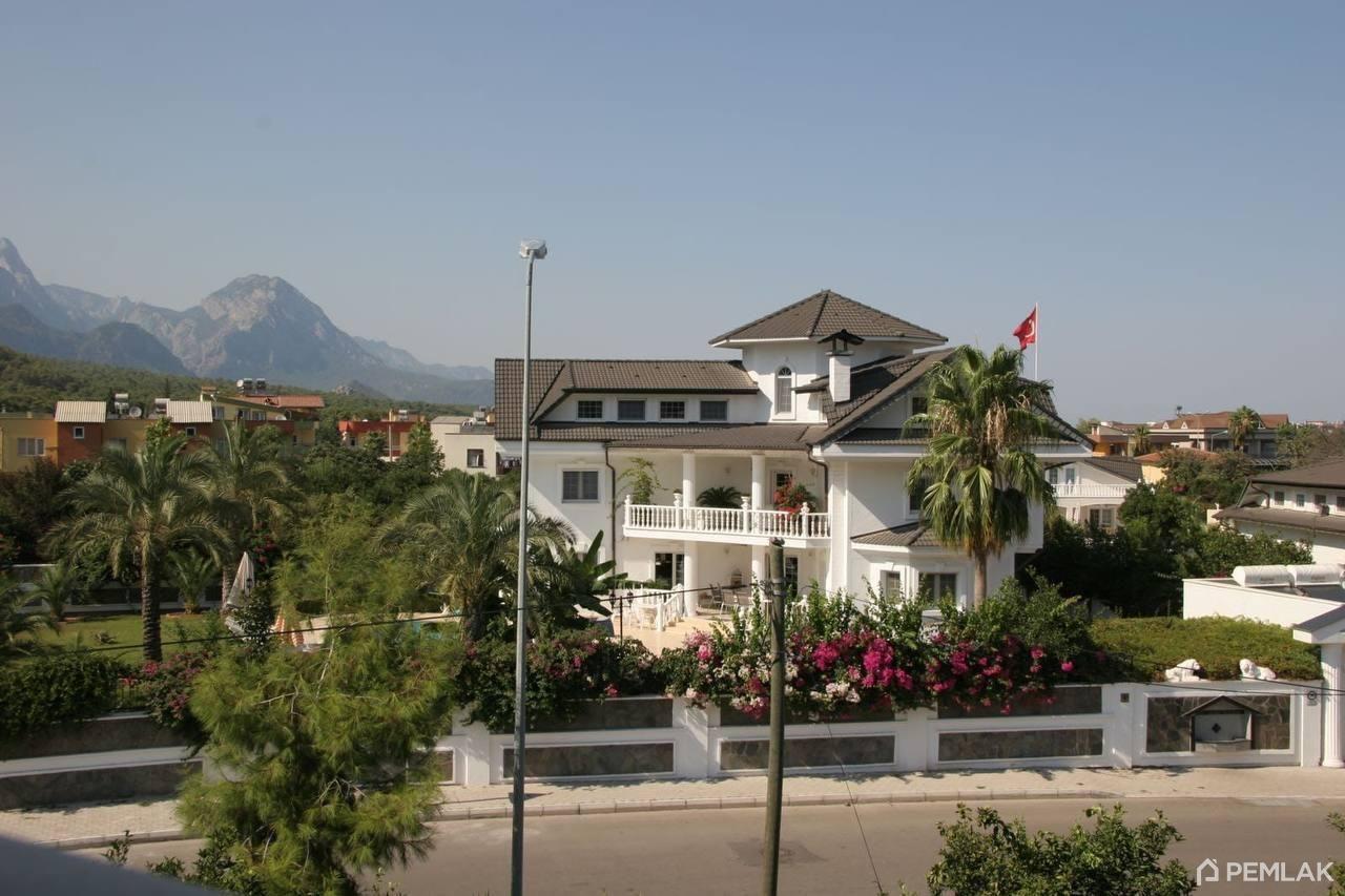 Buy Villa in Antalya Turkey - image 1