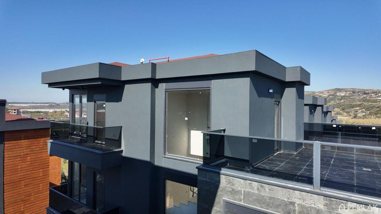 Buy Villa in Antalya Turkey - image 1