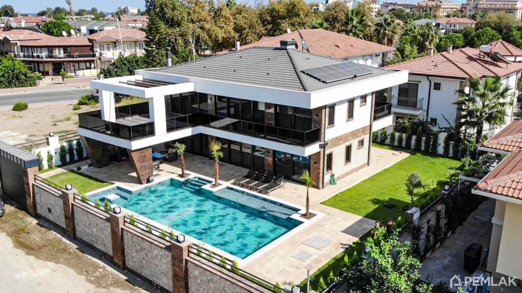 Luxury villa 5+2 with heated pool surrounded by nature - Çamyuva, only 600m to the sea - image 1