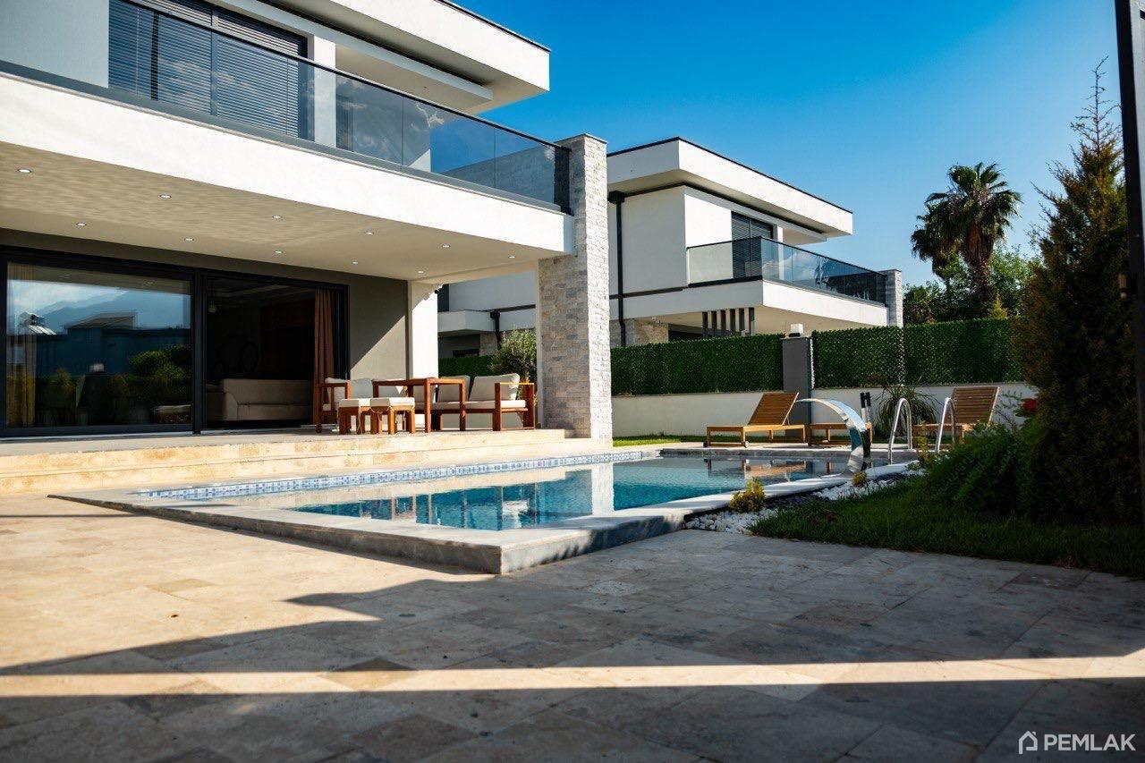 Modern villa with private pool in Çamyuva only 500m from the sea - image 1