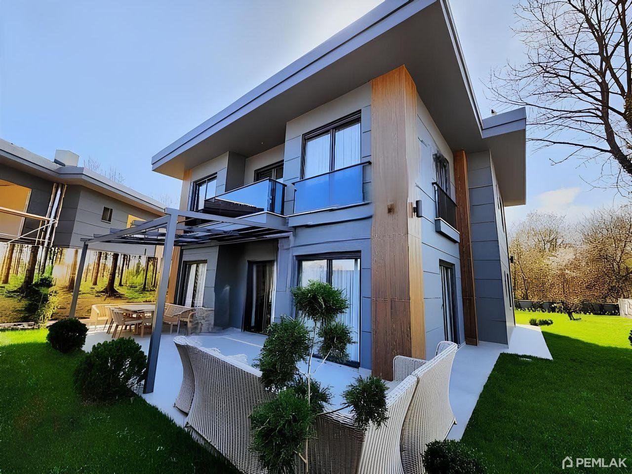 Buy Villa in Istanbul Turkey - image 1